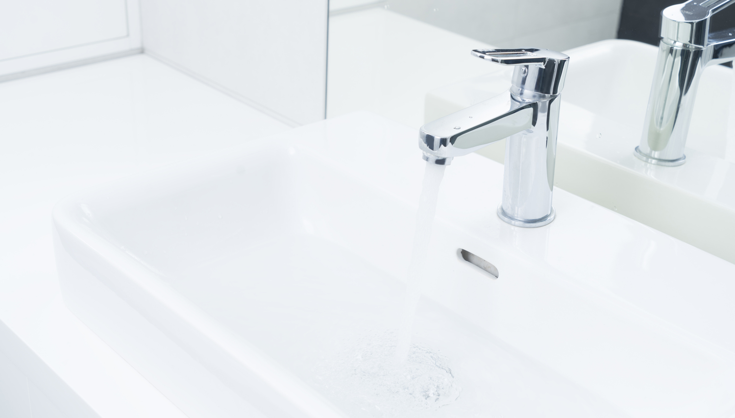 Rubinetti e miscelatori: design e funzionalità per il tuo lavabo